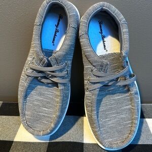 Tommy Bahama Kid’s Slip on sneaker - kids size 2 New without tags